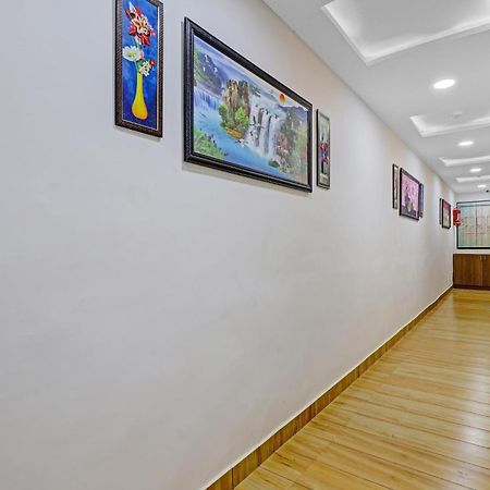 Hotel O R S Palace Ahmedabad Buitenkant foto